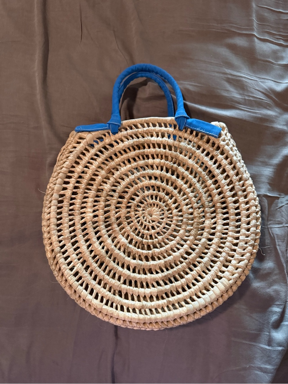 ATO TAITAI ROUND HANDBAG Woven Round Straw Tote with Blue Handles